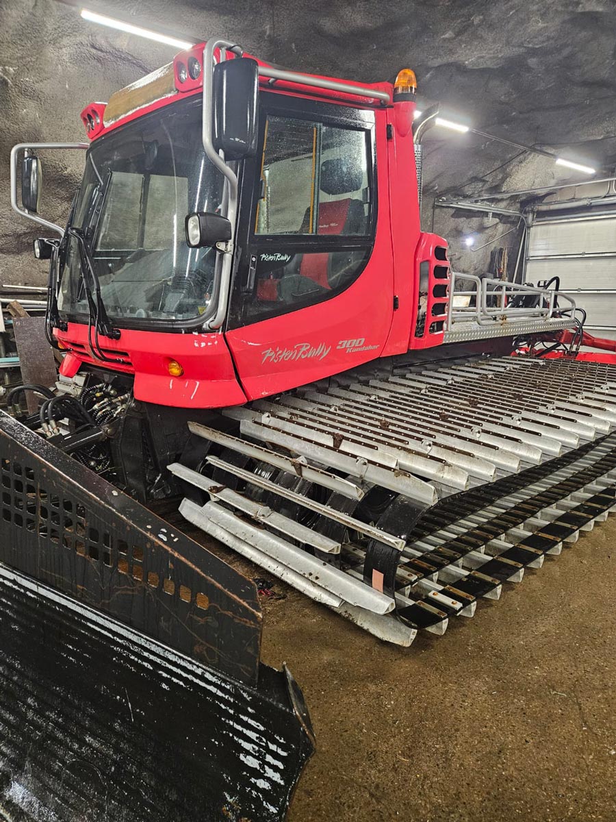 Pistenbully 400