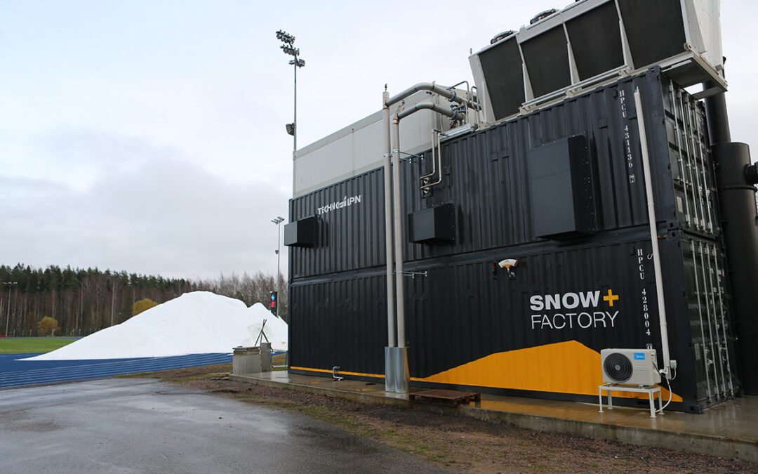 Vantaan Hakunilassa hiihdetään taas Kessu Oy:n toimittaman Snow Factoryn ansiosta.